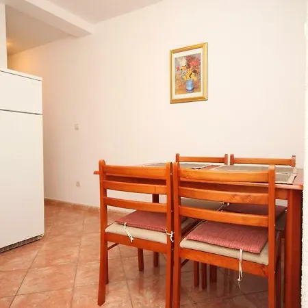 Apartament 6688b